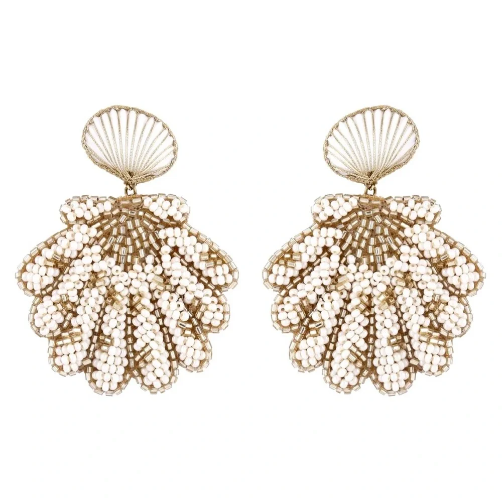 🌺🎉HP🎉🌺 NWT Deepa Gurnani Luxe Beaded Seashell Chandeliers - Picture 16 of 16